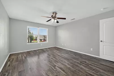 925 Bee Creek Lane, Fort Worth, TX 76120 - Photo 31