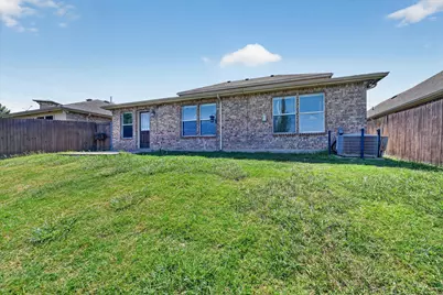 925 Bee Creek Lane, Fort Worth, TX 76120 - Photo 39