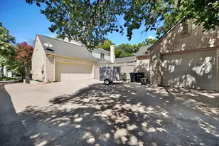 2410 Green Park Dr, Arlington, TX 76017 - Photo 37
