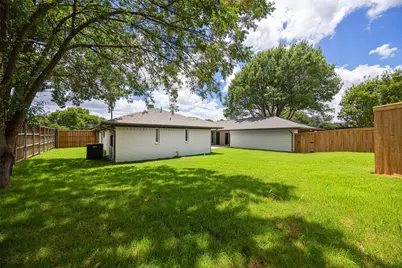 7717 Meadowhaven Drive, Dallas, TX 75254 - Photo 39