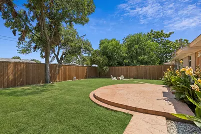 519 Royal Crest Drive, Richardson, TX 75081 - Photo 3