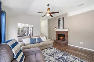 1152 Lake Bluff Dr, Little Elm, TX 75068 - Photo 11