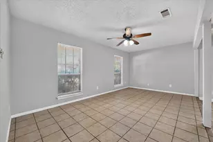 4902 Inverness Ave, Fort Worth, TX 76132 - Photo 5