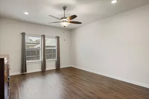 3805 Sage Ct, Granbury, TX 76048 - Photo 19