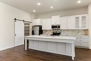 3805 Sage Ct, Granbury, TX 76048 - Photo 3