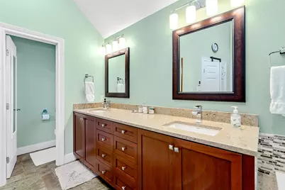 6303 Bramble Creek Court, Arlington, TX 76001 - Photo 23