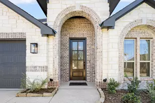 913 Hickory Chase Dr, Godley, TX 76044 - Photo 3