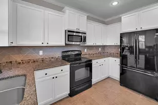 9921 Iron Horse Trail, Waco, TX 76708 - Photo 11