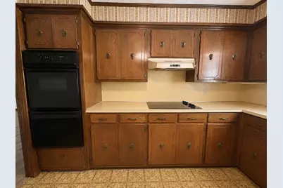 1810 Peach, Goldthwaite, TX 76844 - Photo 7