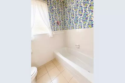 1810 Peach, Goldthwaite, TX 76844 - Photo 15