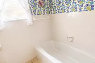 1810 Peach, Goldthwaite, TX 76844 - Photo 15