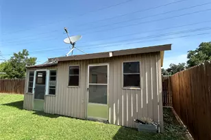 1810 Peach, Goldthwaite, TX 76844 - Photo 13