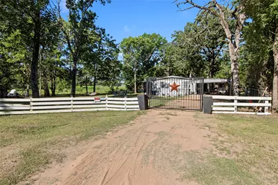 335 Running Brook Road, Mabank, TX 75156 - Photo 17