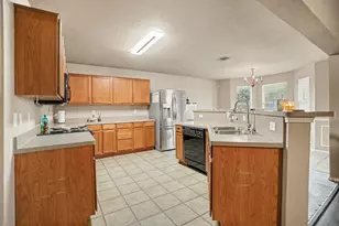 3421 Oxford St, Midlothian, TX 76065 - Photo 3