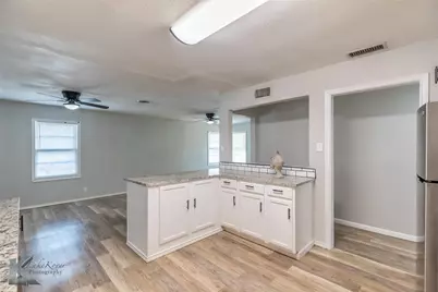 802 S Bowie Drive, Abilene, TX 79605 - Photo 7