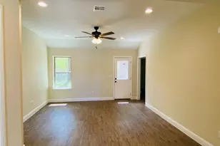 312 W Heron St, Denison, TX 75020 - Photo 5