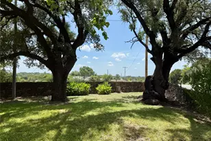 20959 Hwy 281, Hico, TX 76457 - Photo 25