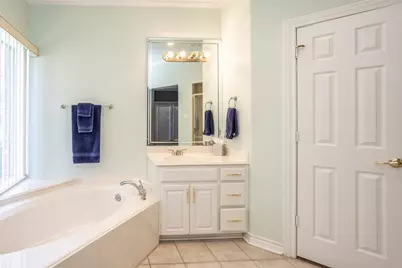 913 Mesquite Street, Gainesville, TX 76240 - Photo 25