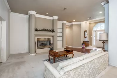 913 Mesquite Street, Gainesville, TX 76240 - Photo 3