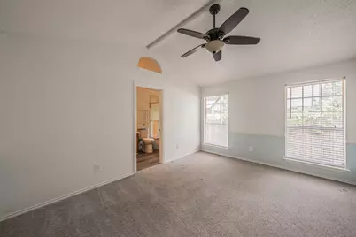4631 Essex Drive, Grand Prairie, TX 75052 - Photo 17