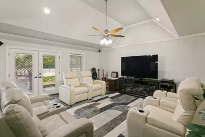 1290 Fox Lane, Burleson, TX 76028 - Photo 11