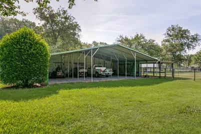1290 Fox Lane, Burleson, TX 76028 - Photo 35