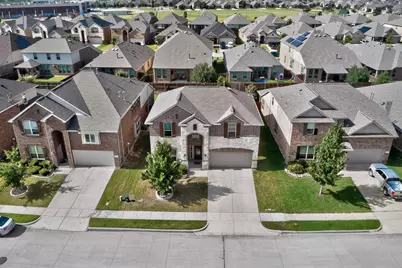 821 Black Hawk Drive, Princeton, TX 75407 - Photo 3