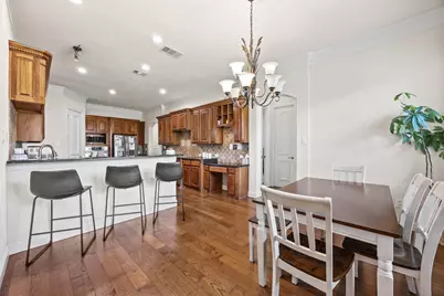 804 Bentwater Parkway, Grand Prairie, TX 75104 - Photo 13