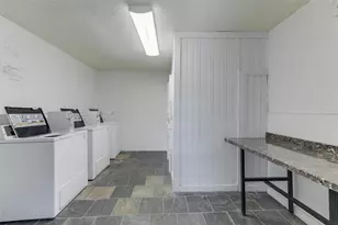 2722 Throckmorton St, Dallas, TX 75219 - Photo 3