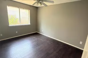 4621 Barnhill Ln, Fort Worth, TX 76135 - Photo 19
