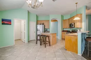 4621 Barnhill Ln, Fort Worth, TX 76135 - Photo 13