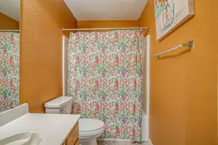 4621 Barnhill Ln, Fort Worth, TX 76135 - Photo 21