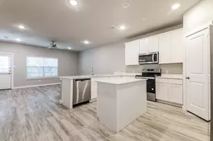307 Aveen Path, Lewisville, TX 75057 - Photo 9
