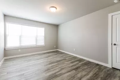 307 Aveen Path, Lewisville, TX 75057 - Photo 13