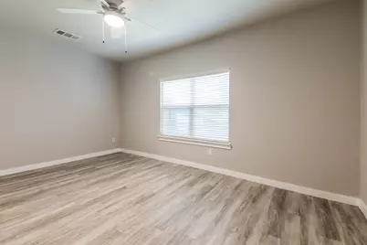 307 Aveen Path, Lewisville, TX 75057 - Photo 11