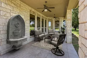 2703 Waters Edge Dr, Granbury, TX 76048 - Photo 5