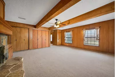509 Henslee Drive, Euless, TX 76040 - Photo 9
