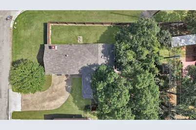 509 Henslee Drive, Euless, TX 76040 - Photo 5