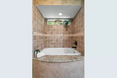 301 Meadow Knoll Drive, Double Oak, TX 75077 - Photo 25