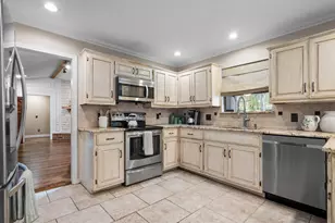 301 Meadow Knoll Drive, Double Oak, TX 75077 - Photo 5