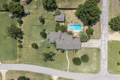301 Meadow Knoll Drive, Double Oak, TX 75077 - Photo 19
