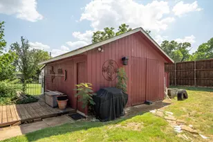 301 Meadow Knoll Drive, Double Oak, TX 75077 - Photo 35
