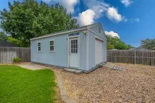 127 McAlister Rd, Burleson, TX 76028 - Photo 21