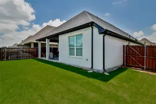 1453 Highland Park Cir, Granbury, TX 76048 - Photo 37