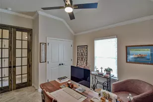 1453 Highland Park Cir, Granbury, TX 76048 - Photo 5