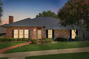 2909 Cambridgeshire Dr, Carrollton, TX 75007 - Photo 1