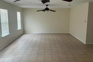 5716 Sapphire Pool Trail, Fort Worth, TX 76244 - Photo 5