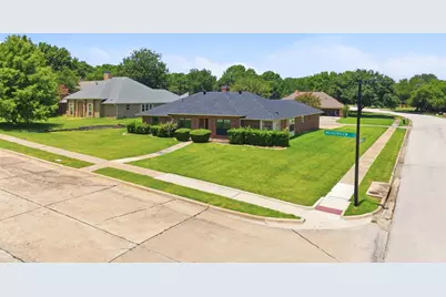2110 Meadowview Court, Garland, TX 75043 - Photo 17