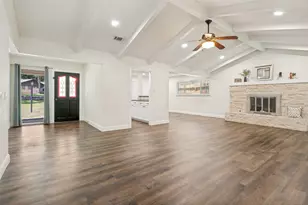 511 Westcliff Dr, Euless, TX 76040 - Photo 3