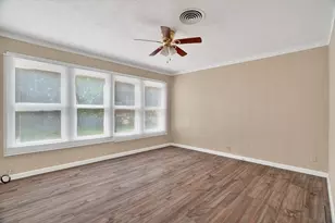 320 & 316 N 2nd St, Jacksboro, TX 76458 - Photo 5